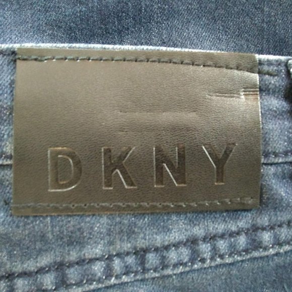 DKNY Mott Straight Jeans Blue/Black Boys 16 NEW - Picture 4 of 6